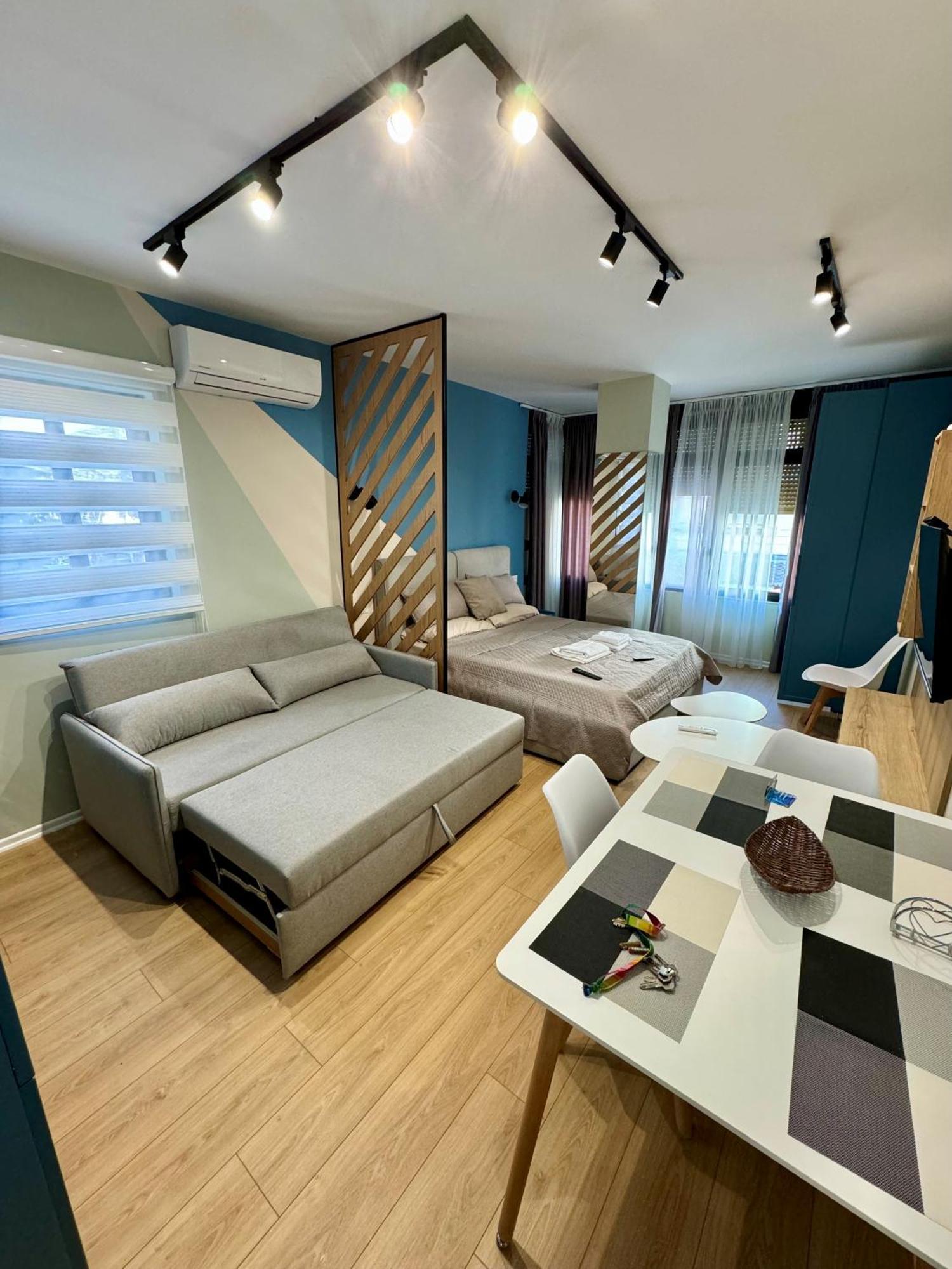 Blue Luxury Apartment Golem  Esterno foto