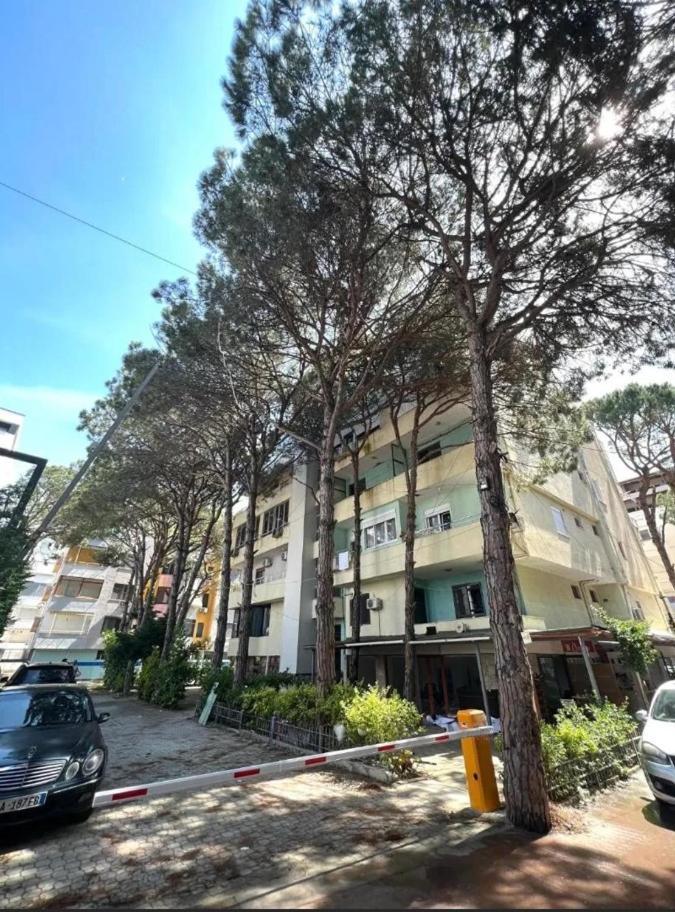 Blue Luxury Apartment Golem  Esterno foto